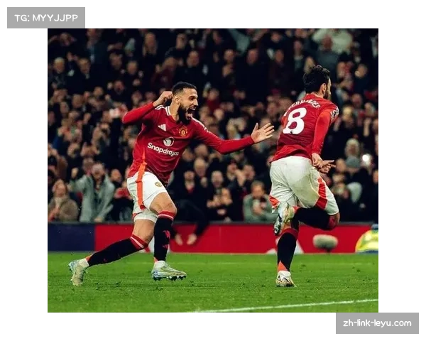 曼联中前场保护不足成防守漏洞 转换阶段松散致防线直接承压